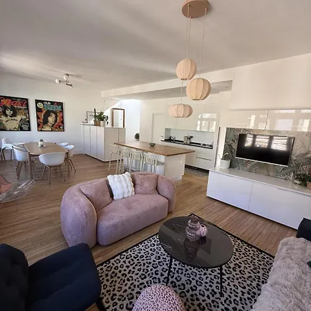 Le Roma Au Coeur Du Bouchon