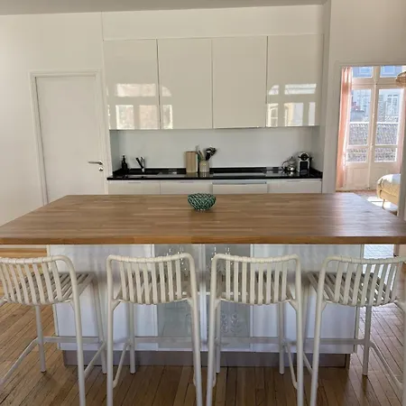 Le Roma Au Coeur Du Bouchon Troyes