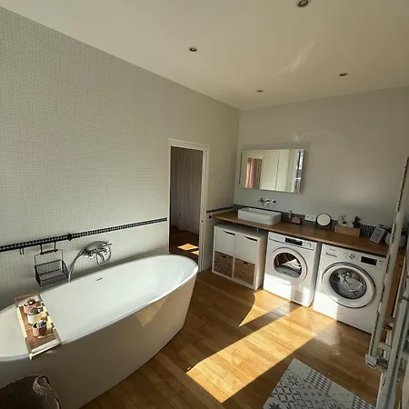 Le Roma Au Coeur Du Bouchon Apartment *