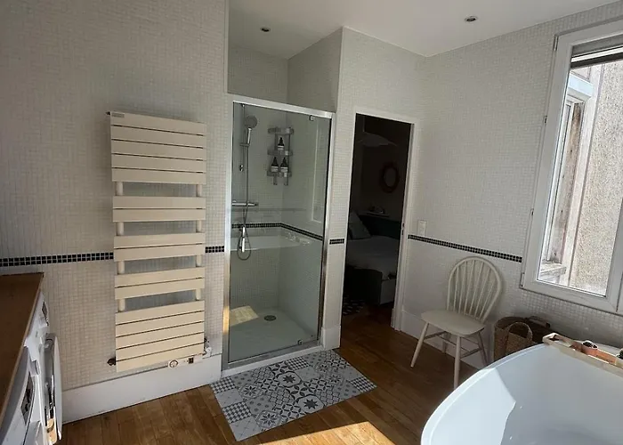 Le Roma Au Coeur Du Bouchon Apartman